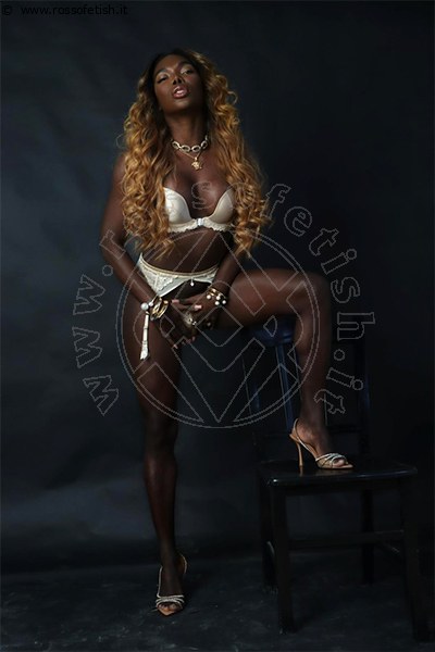 Foto Tentazioni Trans Safira Snt'z   327 8243596